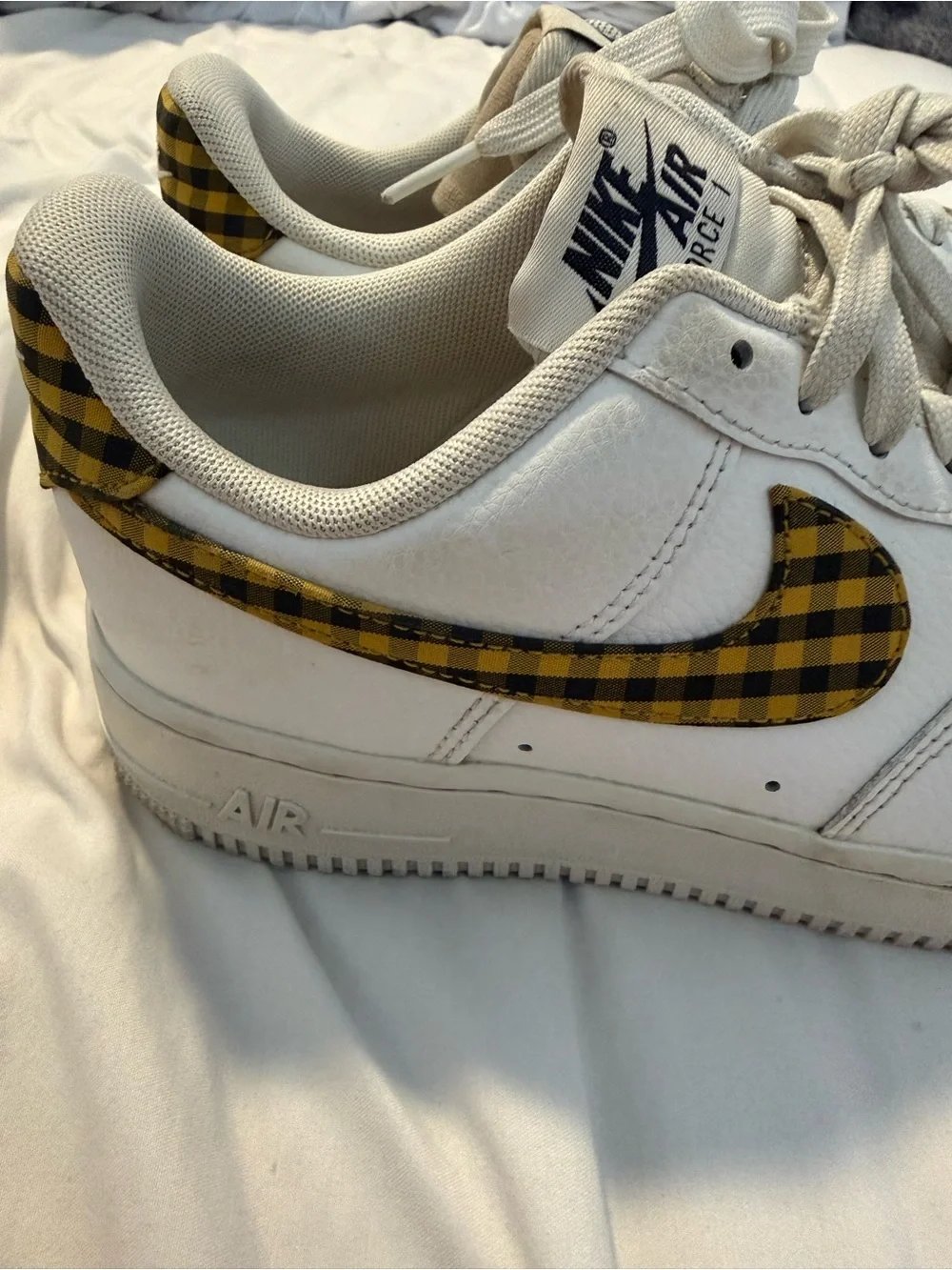 Nike Womens Air Force 1 Low Bronzine Gingham Yellow Black Plaid size 8